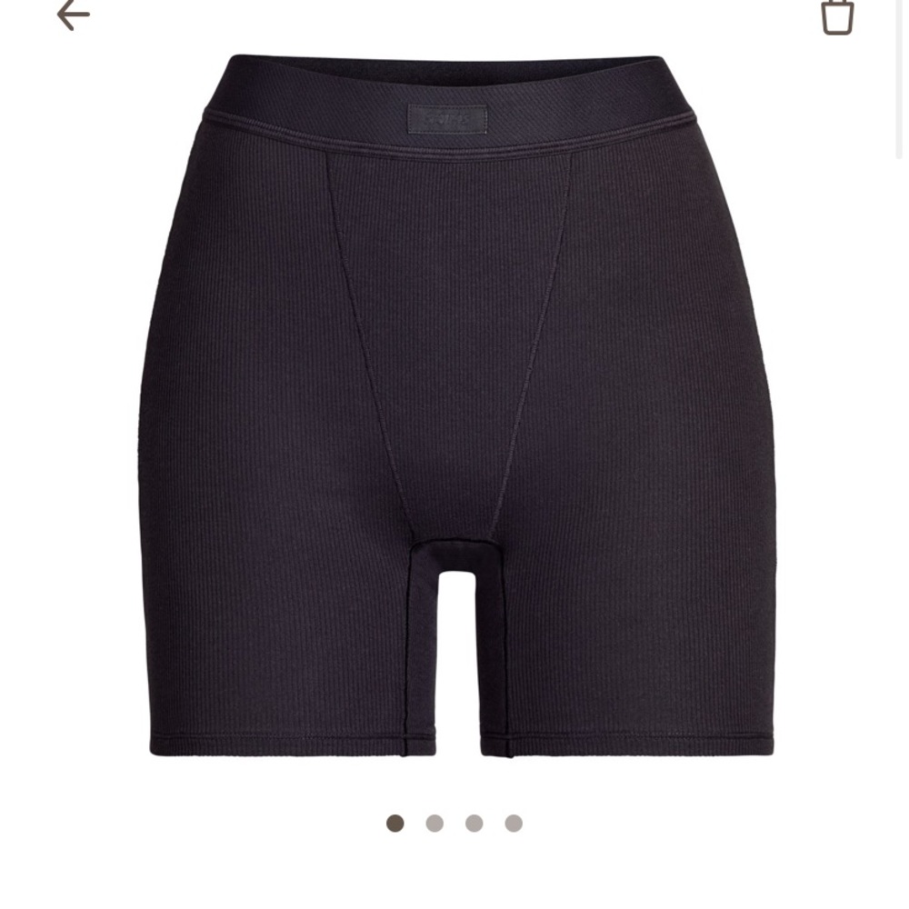 SKIMS cotton rib boxer size medium never opened